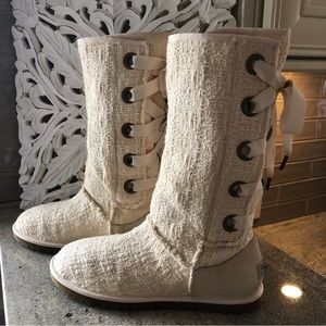 UGG Australia Heirloom Sheepskin Boots, Ribbon Laces, Cream Color, Size 9, NWOT